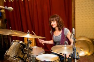 rsz_1rsz_1rsz_1girl-drums